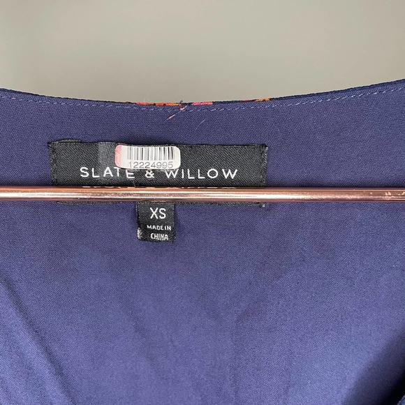 Slate & Willow Navy Smocked Waist Red Orange Printed Florals Dress Size XS - Picture 10 of 15